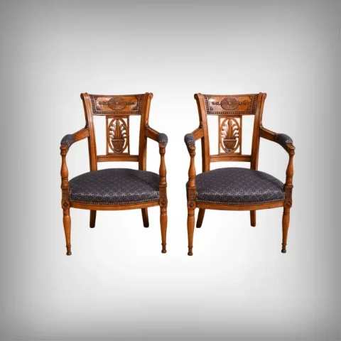 Paire de Fauteuils en Hêtre Teinté – Début XXe