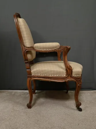 Fauteuil à la Reine en Hêtre, style Louis XV – Milieu XIXe