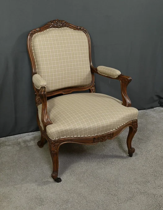 Fauteuil à la Reine en Hêtre, style Louis XV – Milieu XIXe