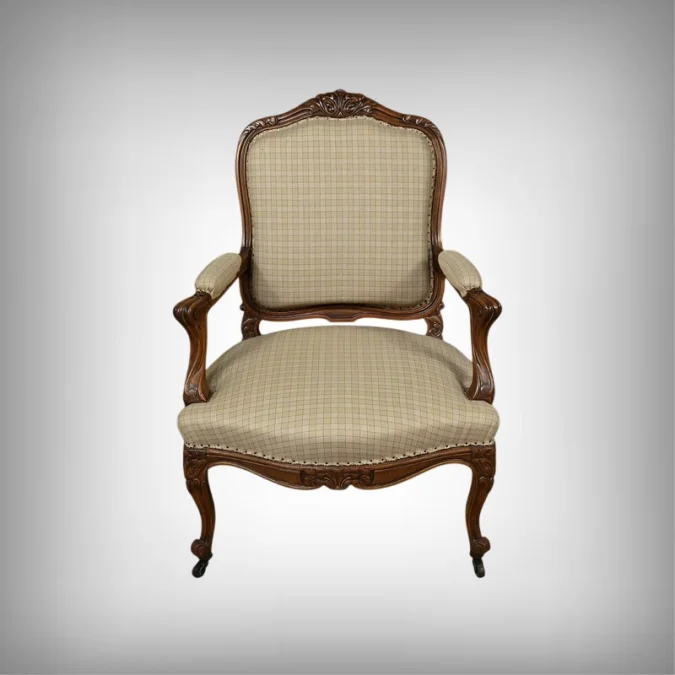 Fauteuil à la Reine en Hêtre, style Louis XV – Milieu XIXe