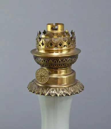 Paire de Lampes à Pétrole électrifiées en Céladon, époque Napoléon III – 2ème partie XIXe