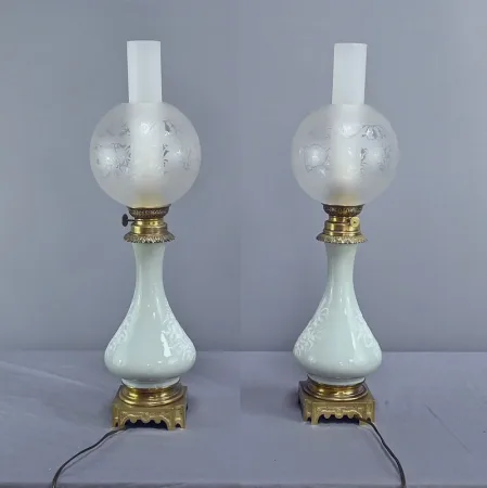 Paire de Lampes à Pétrole électrifiées en Céladon, époque Napoléon III – 2ème partie XIXe