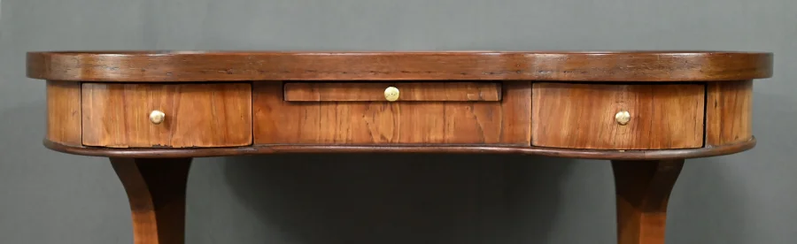 KIDNEY TABLE