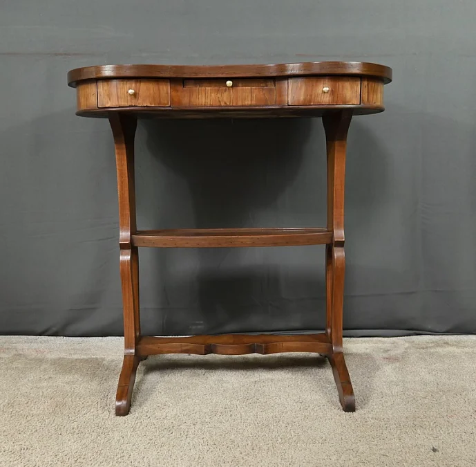 KIDNEY TABLE