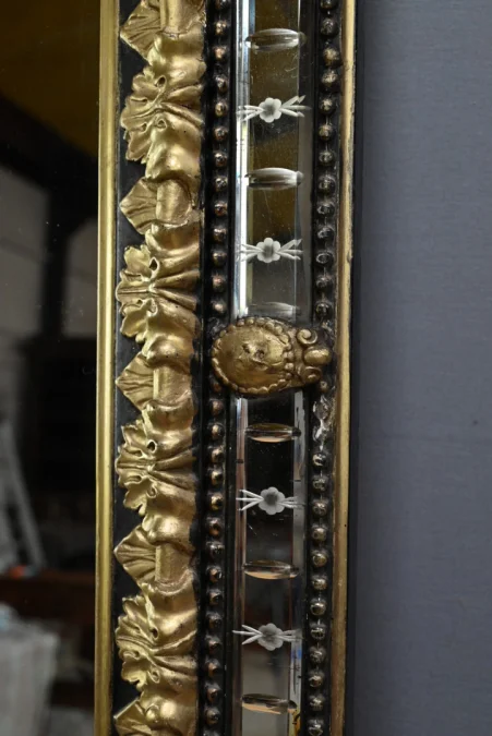 Grand Miroir à Parcloses en Bois doré et Bois noirci, style Napoléon III – Fin XIXe