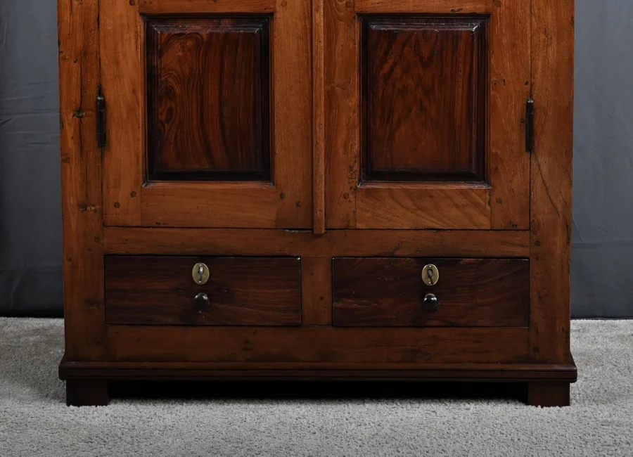 INDISCHES GEWÜRZSCHRANK