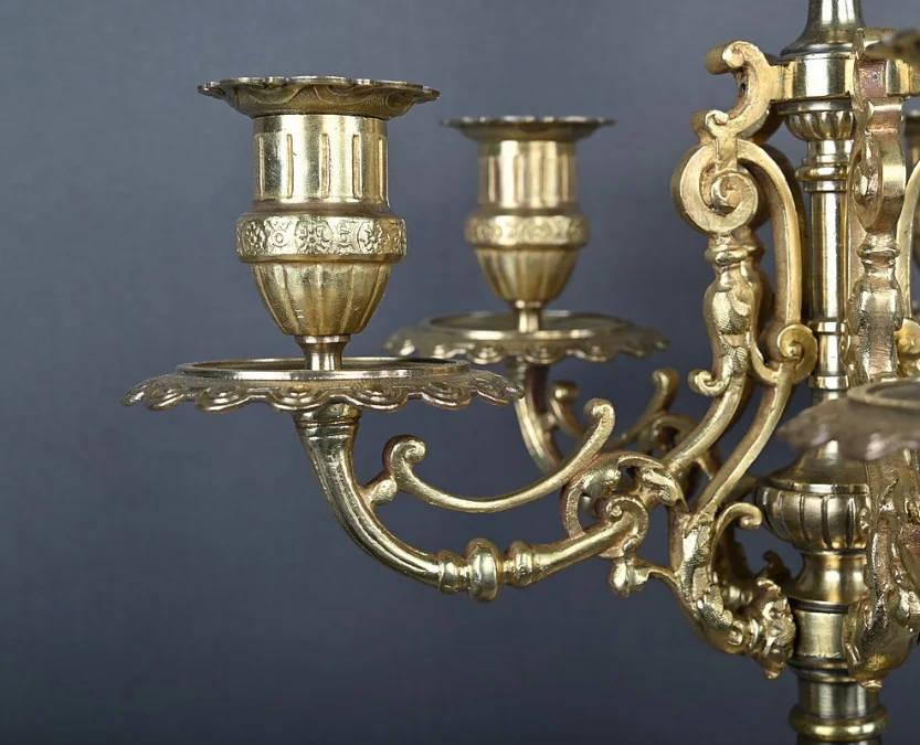 Paire d’importants Candélabres en Bronze, goût Renaissance – 1920