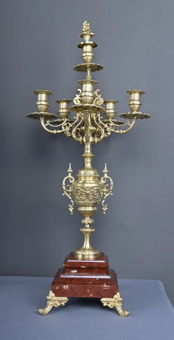 Paire d’importants Candélabres en Bronze, goût Renaissance – 1920