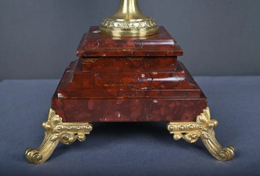 Paire d’importants Candélabres en Bronze, goût Renaissance – 1920