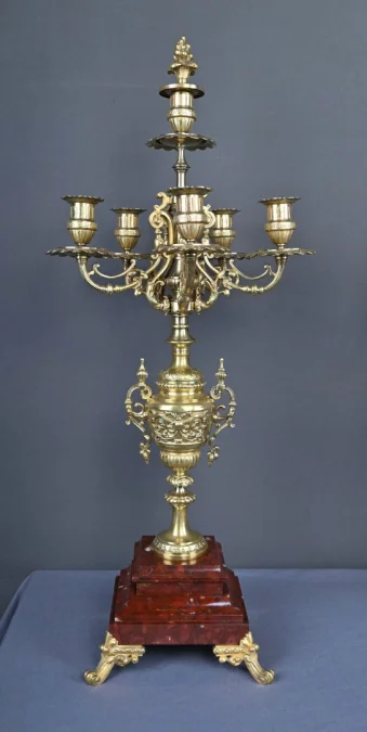 Paire d’importants Candélabres en Bronze, goût Renaissance – 1920