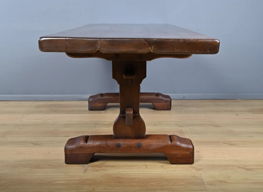 Table de Monastère en Chêne – 1re partie XXe