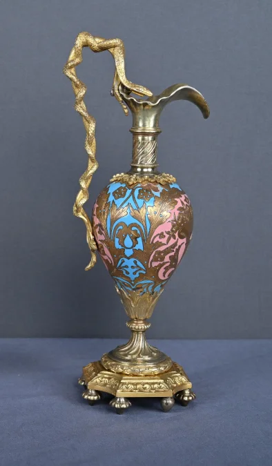 Paire d’Aiguières en Bronze & Émaux cloisonnés, époque Napoléon III – Milieu XIXe