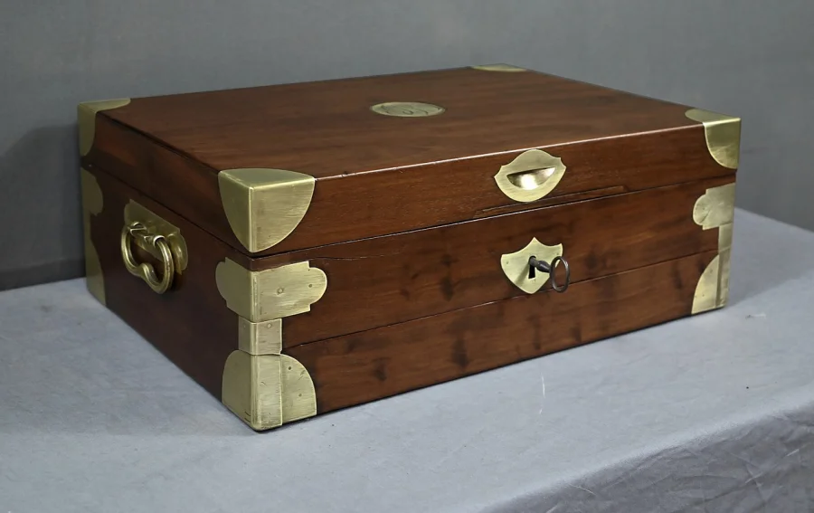 Coffret de Voyage en Acajou – Fin XIXe
