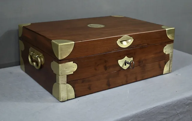 Coffret de Voyage en Acajou – Fin XIXe