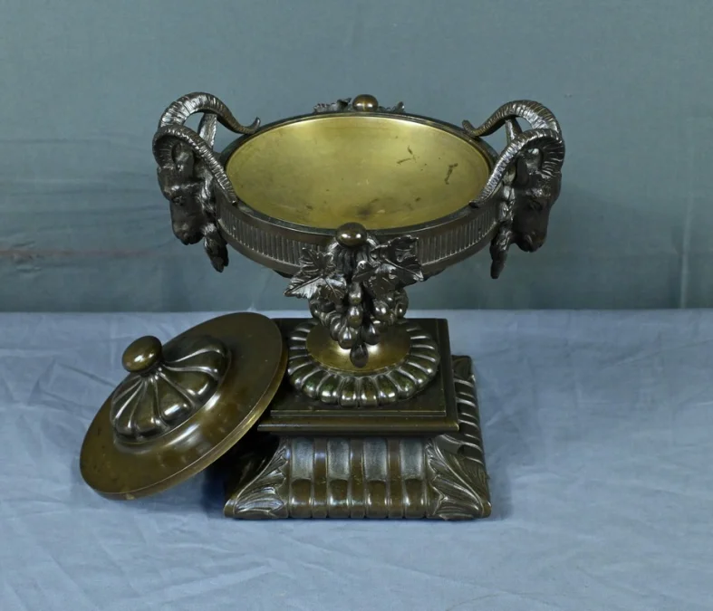 NAPOLEON III PERIOD BRONZE URN