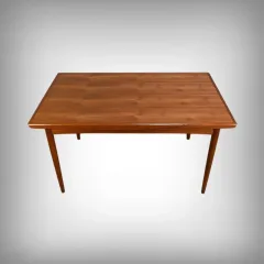 DANISH EXTENDING TABLE IN TEAK