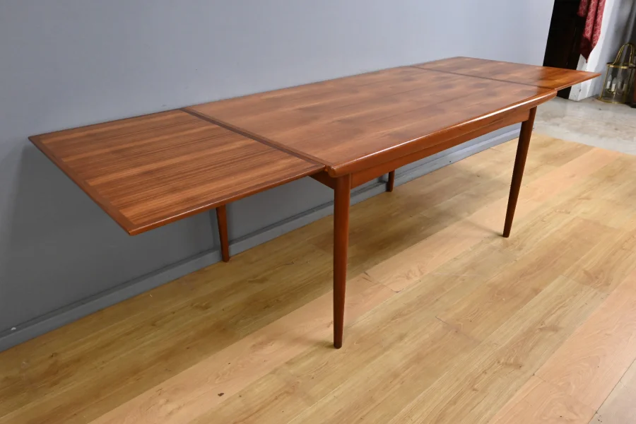 Table Extensible en Teck, Dyrlund, Danemark – 1960
