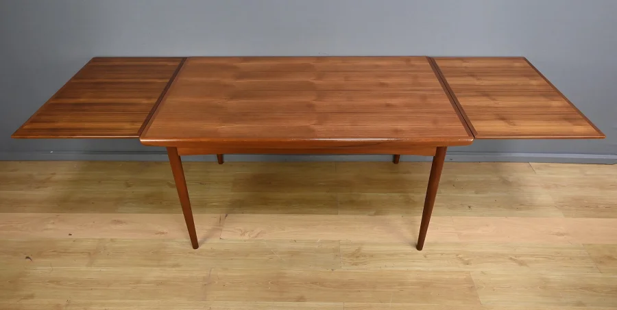 Table Extensible en Teck, Dyrlund, Danemark – 1960