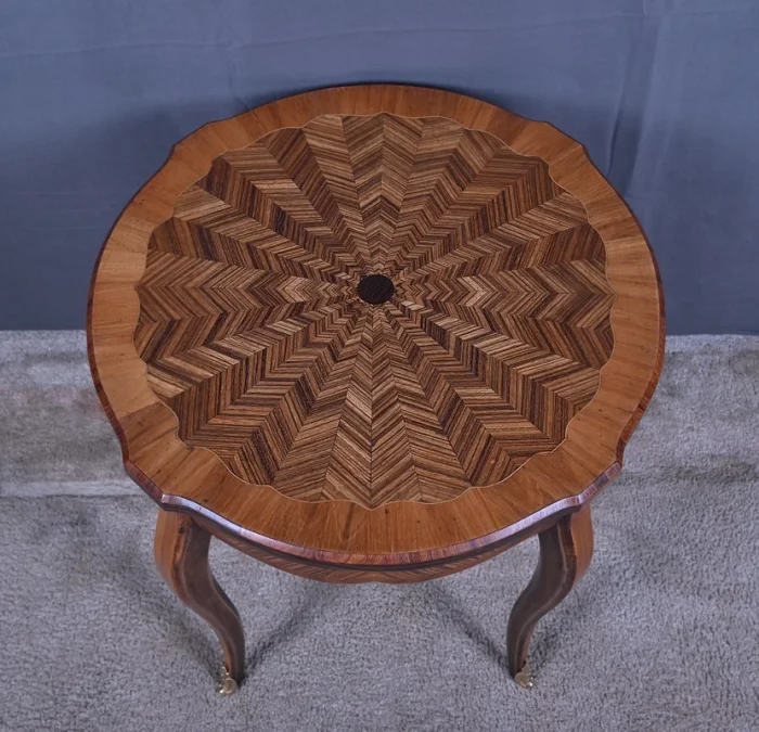 Guéridon en Marqueterie, style Louis XV – 1re partie XXe