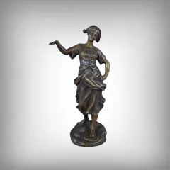 BRONZE STATUETTE signed H. GIRAUD