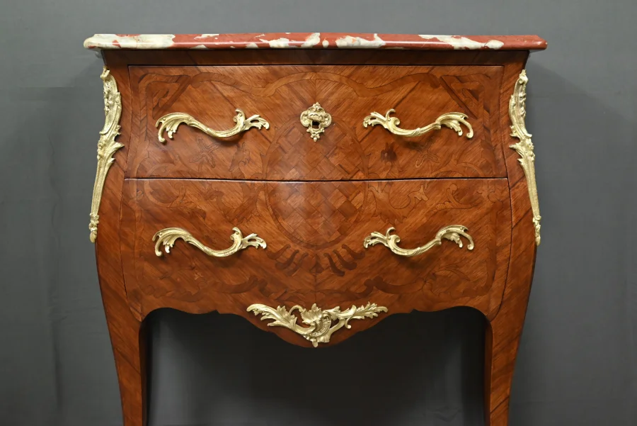 LOUIS XV STYLE CHEST OF DRAWERS