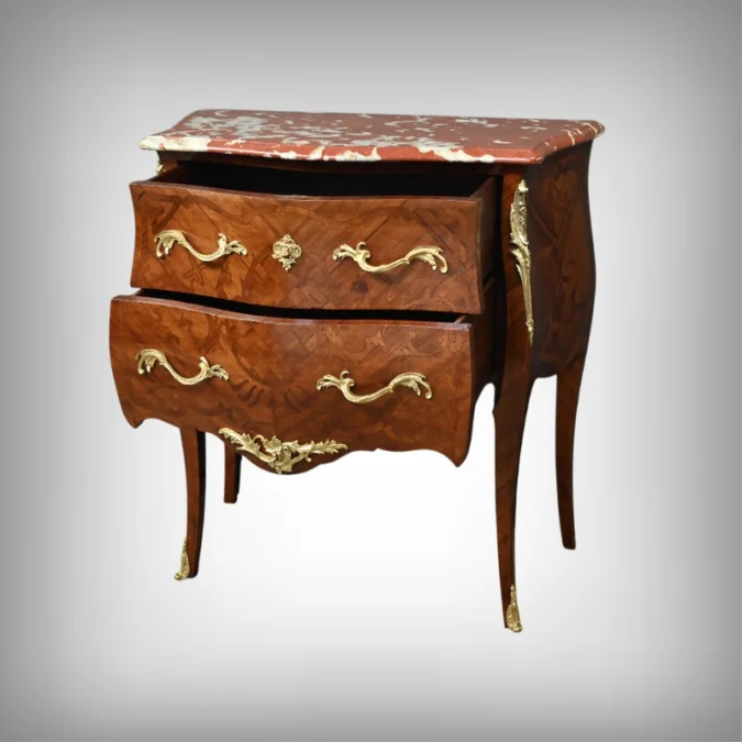 LOUIS XV STYLE CHEST OF DRAWERS