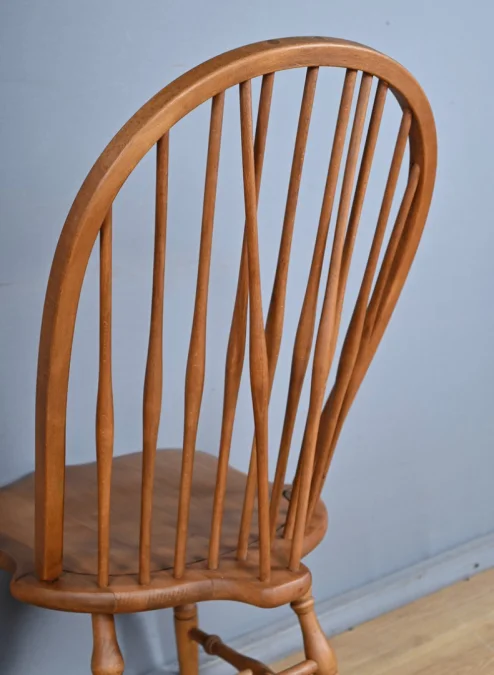 Suite de 4 Chaises Windsor en Hêtre, Angleterre – Début XXe