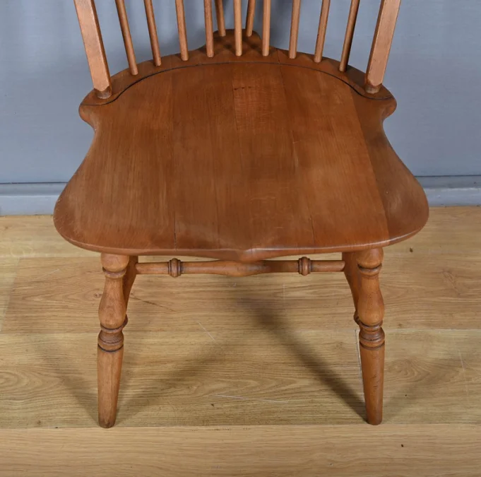 Suite de 4 Chaises Windsor en Hêtre, Angleterre – Début XXe