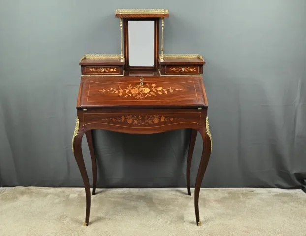 Bureau de Dame en Palissandre – 2ème Partie XIXe