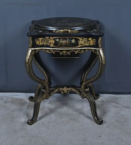 ナポレオン3世時代の裁縫台