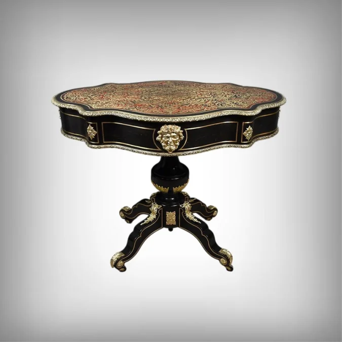 Table Violonnée en Marqueterie Boulle, époque Napoléon III – Milieu XIXe