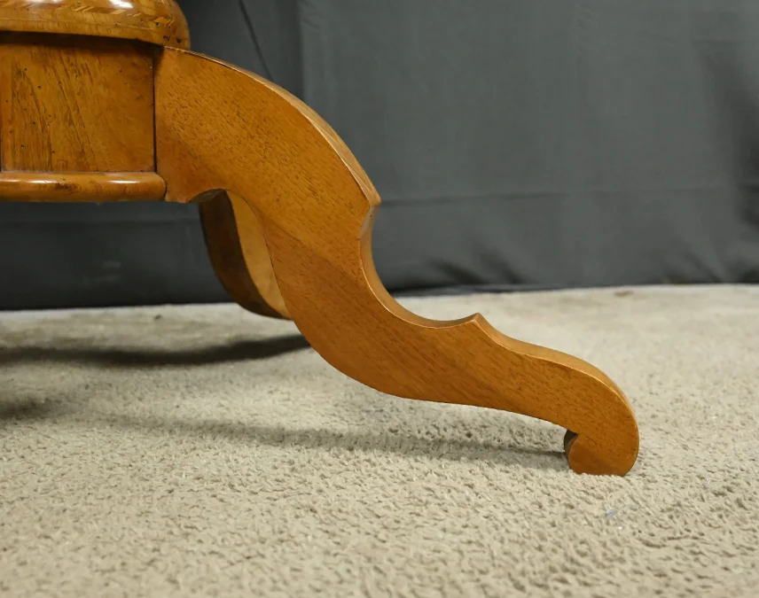 FRENCH RESTAURATION STYLE TABLE