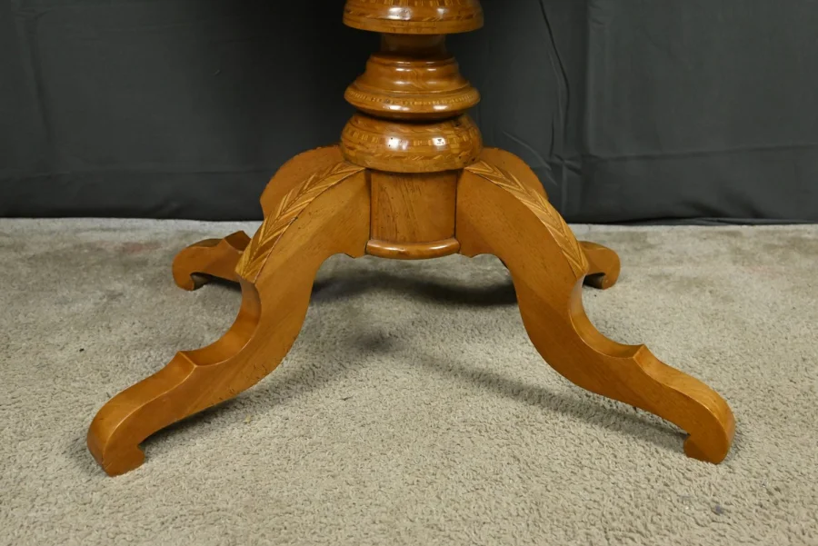 FRENCH RESTAURATION STYLE TABLE