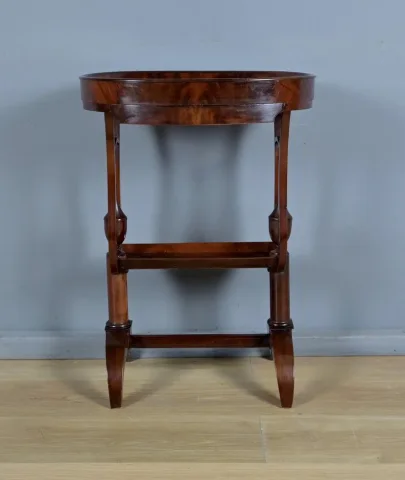 Table Vide-Poche en Ronce d’Acajou, époque Empire – Début XIXe