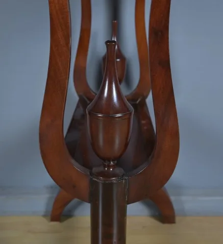 Table Vide-Poche en Ronce d’Acajou, époque Empire – Début XIXe