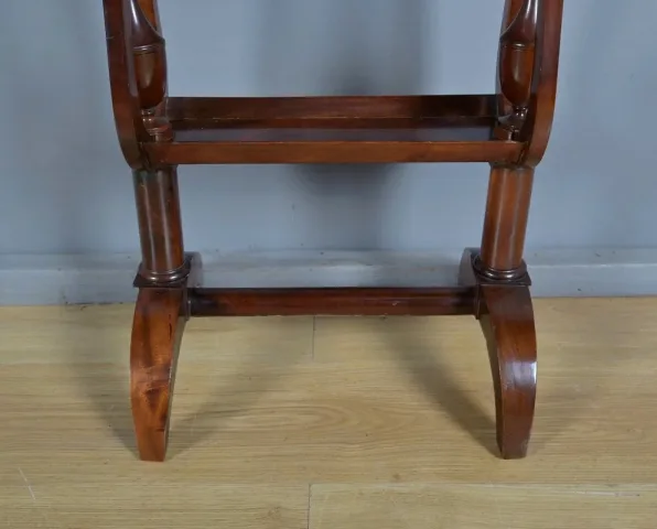 Table Vide-Poche en Ronce d’Acajou, époque Empire – Début XIXe