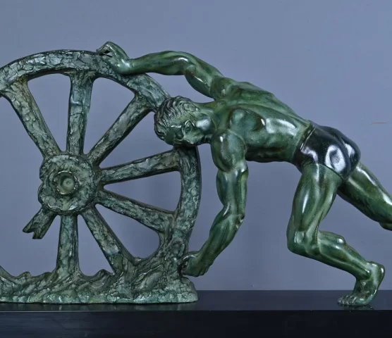 Important Bronze « Allégorie de la Force », Art Déco – 1940