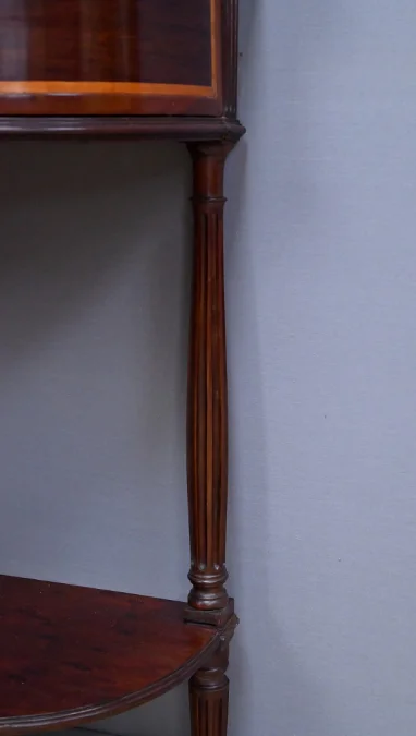 Console en Acajou & Marbre, époque Louis XVI – Fin XVIIIe