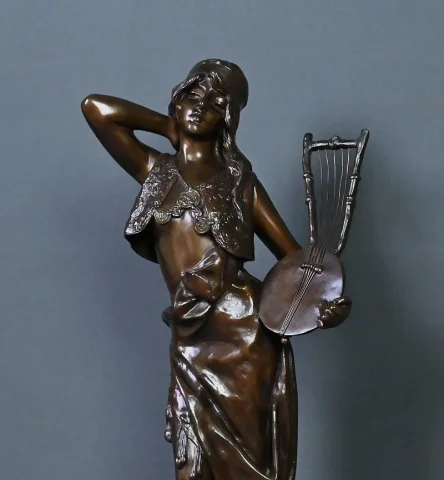 BRONZE STATUETTE signed E. VILLANIS
