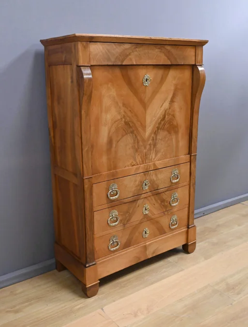 Secrétaire en Noyer, style Restauration – Milieu XIXe