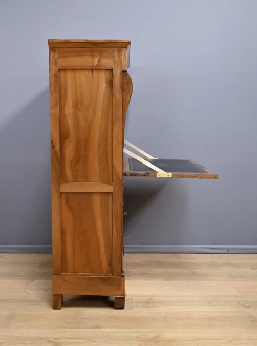 Secrétaire en Noyer, style Restauration – Milieu XIXe