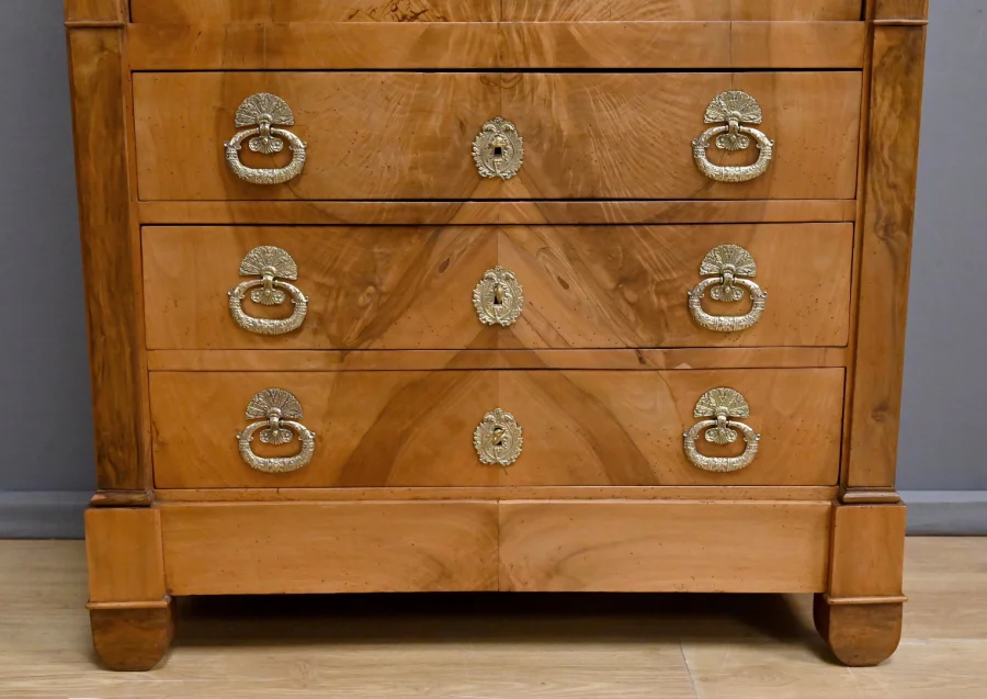 Secrétaire en Noyer, style Restauration – Milieu XIXe