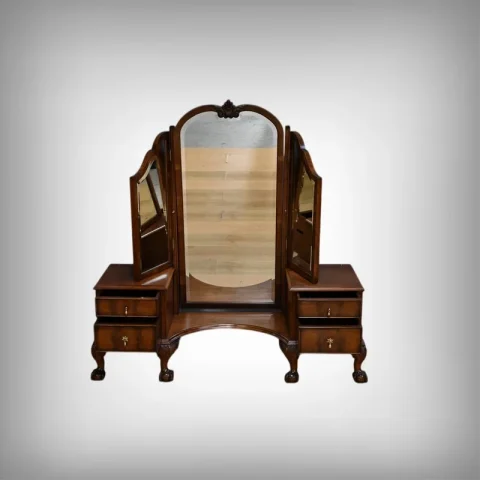 ENGLISH DRESSING TABLE
