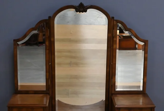 ENGLISH DRESSING TABLE