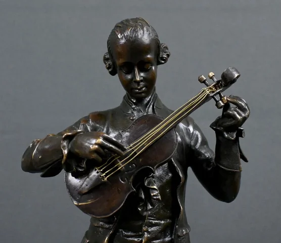 Bronze « Mozart accordant son Violon » – XXe