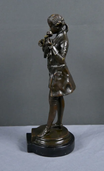Bronze « Mozart accordant son Violon » – XXe