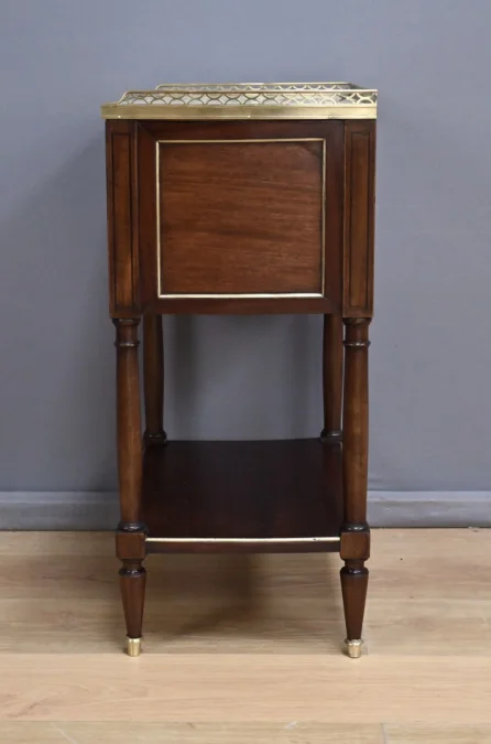 Table de Salon à Rideau en Acajou, style Louis XVI – Milieu XIXe
