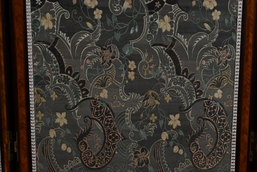 Paravent en Tissu, Acajou et Bois de Rose – 1900