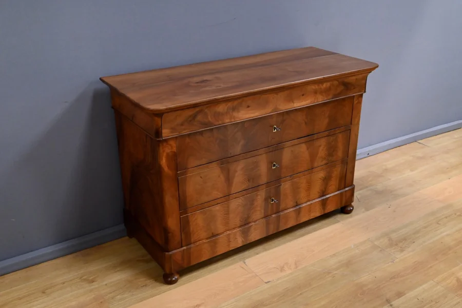 Commode en Ronce de Noyer, époque Restauration – 1ère Partie XIXe