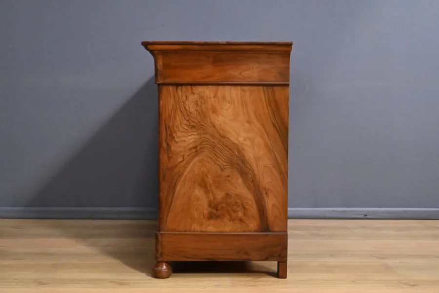 Commode en Ronce de Noyer, époque Restauration – 1ère Partie XIXe